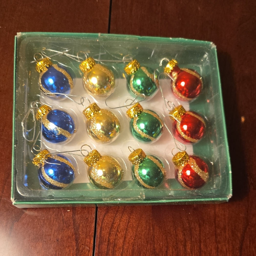 Colorful Christmas Ornaments Set - Mini